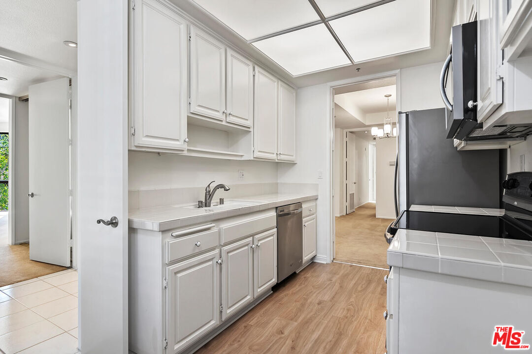 2131 Century Park Lane, Unit 307 Los Angeles, CA 90067 - Photo 19 of 56