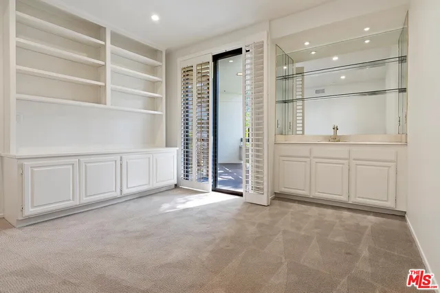 $6,000 | 2131 Century Park Lane, Unit 307, Los Angeles, CA 90067