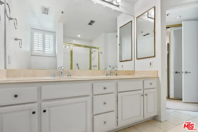 $6,000 | 2131 Century Park Lane, Unit 307, Los Angeles, CA 90067