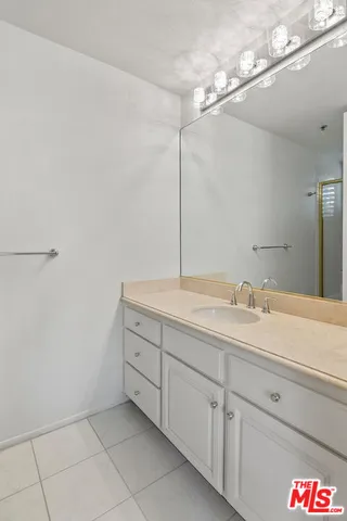 $6,000 | 2131 Century Park Lane, Unit 307, Los Angeles, CA 90067