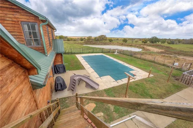 $725,000 | 6950 Northeast State Route, Butler, MO 64730