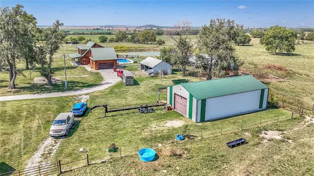 $725,000 | 6950 Northeast State Route, Butler, MO 64730