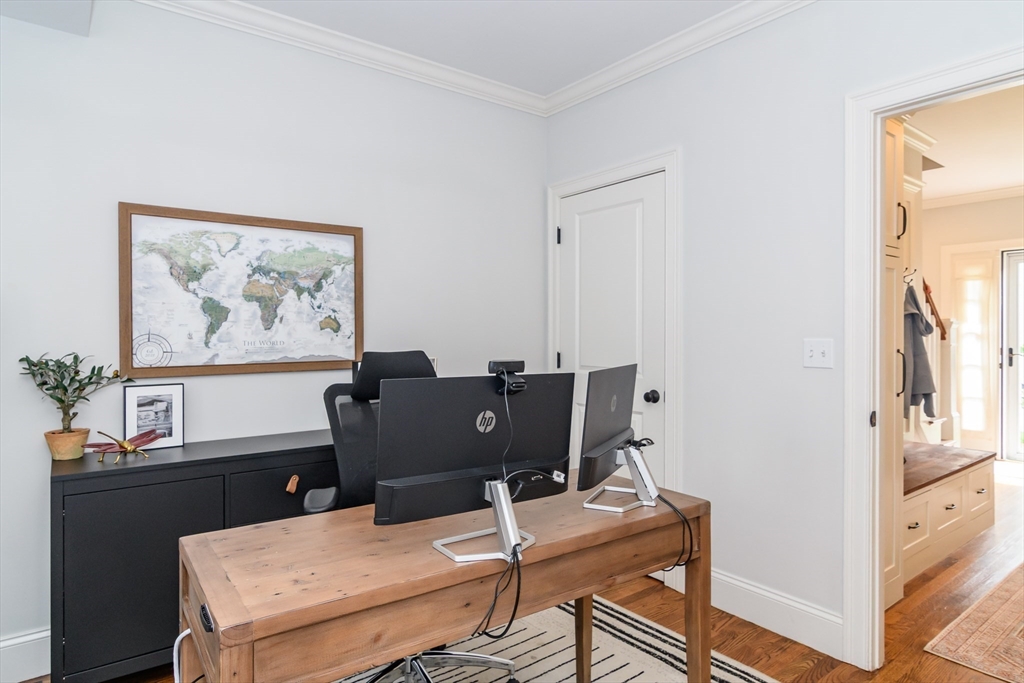 43 Hall Street, Unit 1 Waltham, MA 02453 - Photo 23 of 30