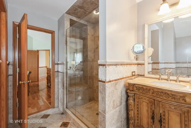 $644,999 | 2578 Crestview Drive, Aurora, IL 60502