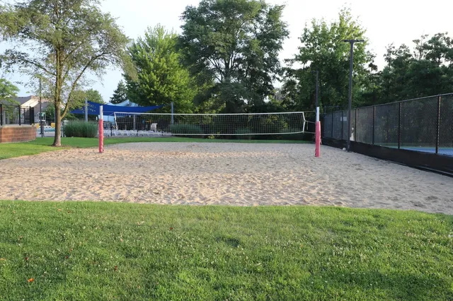 $644,999 | 2578 Crestview Drive, Aurora, IL 60502