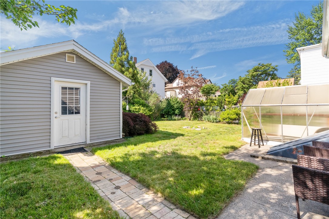 107 Spring Street Pawtucket, RI 02860 - Photo 39 of 41