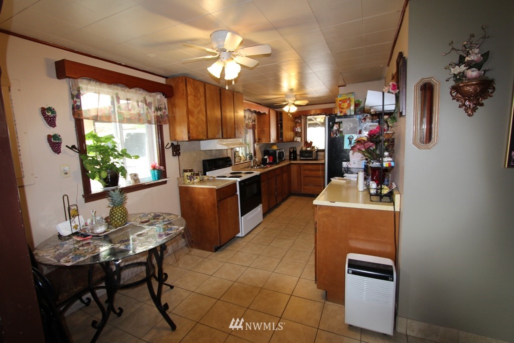 409 North Laventure Road Mount Vernon, WA 98273 - Photo 7 of 19 Gallery Image 7