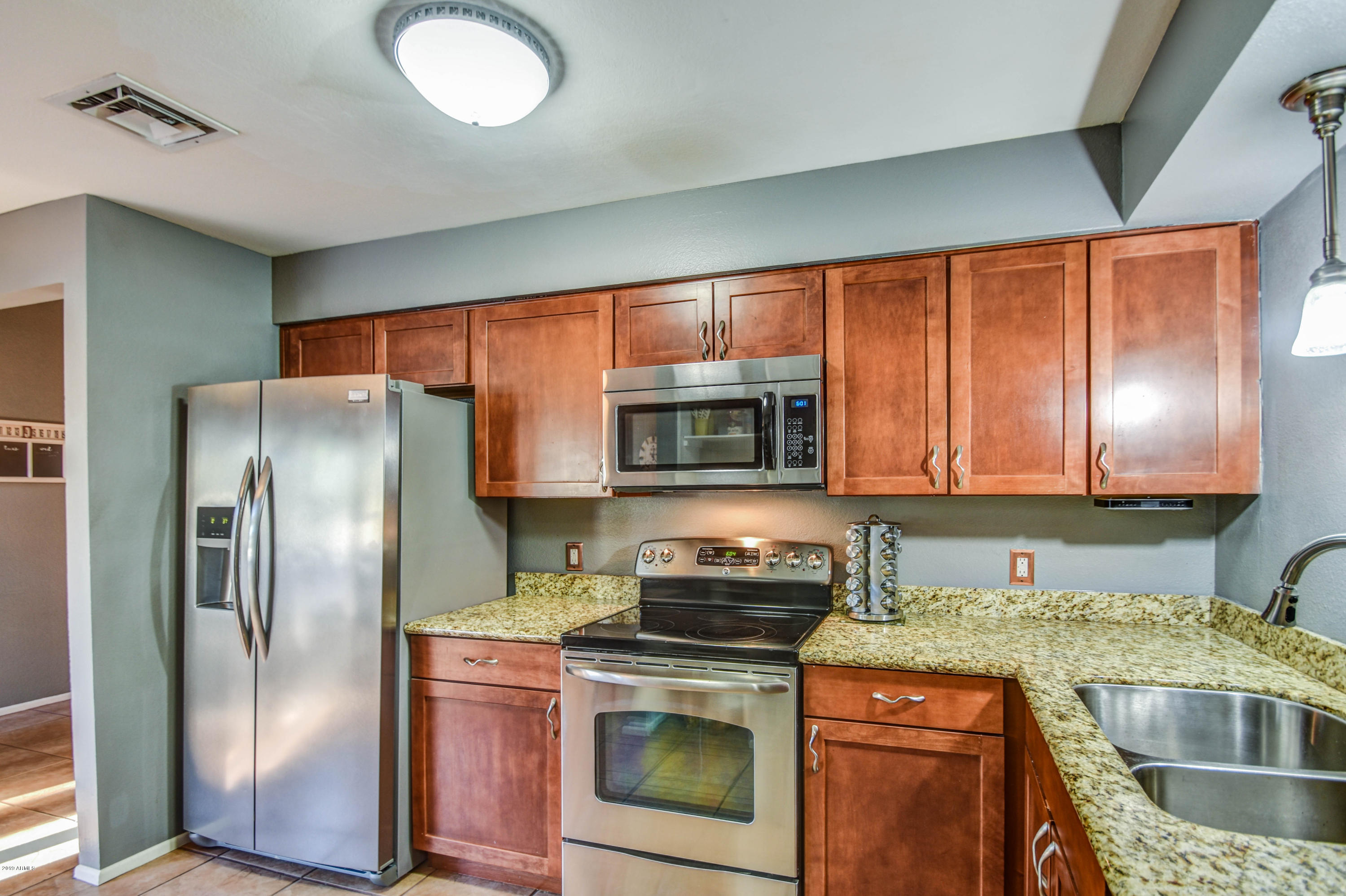 2142 West Inlet Loop Mesa, AZ 85202 - Photo 26 of 70 Kitchen 5