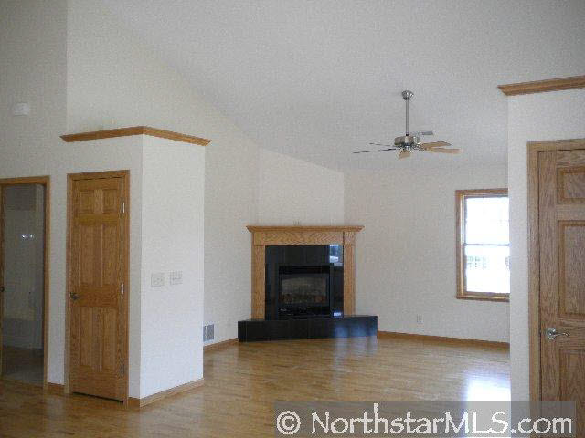 85 College Road Winona, MN 55987 - Photo 4 of 9 Gallery Image 4