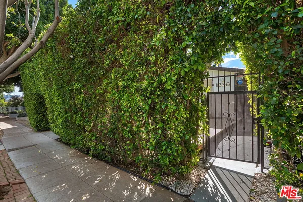 $2,598,000 | 1226 Chelsea Avenue, Santa Monica, CA 90404