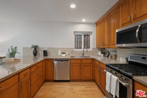 $2,790,000 | 1226 Chelsea Avenue, Santa Monica, CA 90404