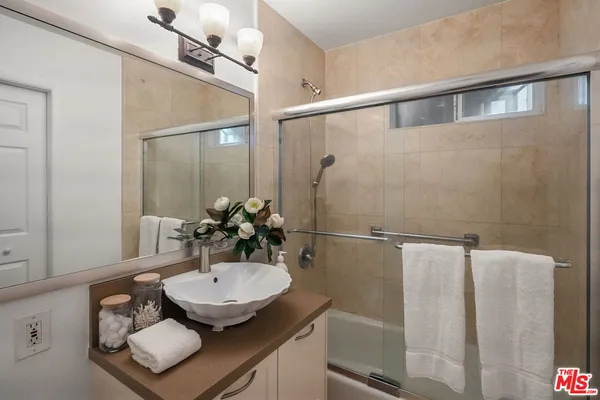 $2,598,000 | 1226 Chelsea Avenue, Santa Monica, CA 90404