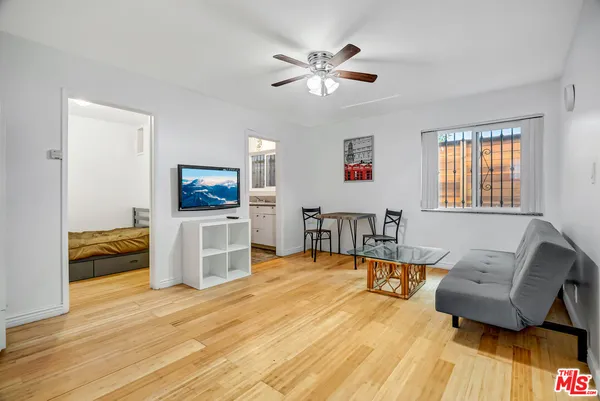 $2,598,000 | 1226 Chelsea Avenue, Santa Monica, CA 90404