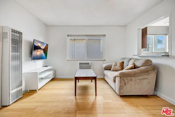 $2,598,000 | 1226 Chelsea Avenue, Santa Monica, CA 90404