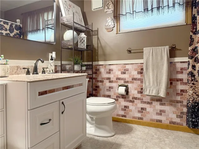 $259,900 | 131 Highland Drive, Leechburg, PA 15656