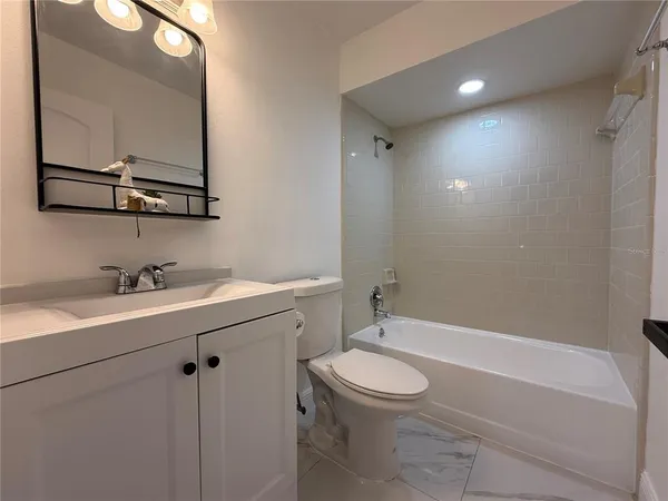 $1,850 | 4999 Dover Circle, Orlando, FL 32807