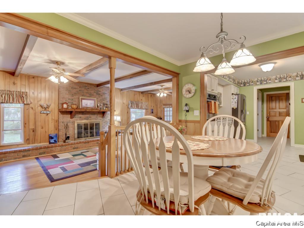 1100 Crescent Lane Springfield, IL 62704 - Photo 20 of 31