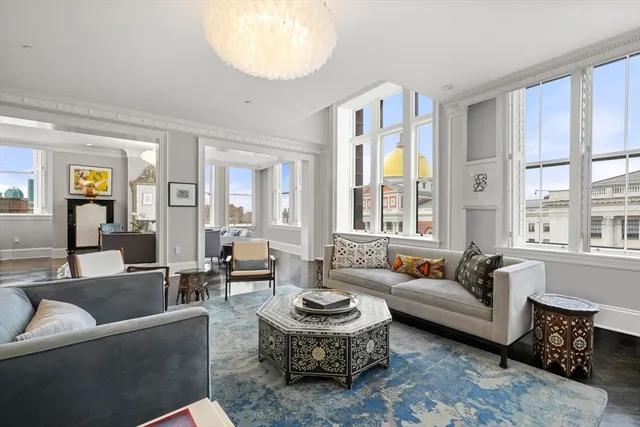 $5,950,000 | 20 Beacon Street, Unit PH, Chestnut Hill, MA 02467