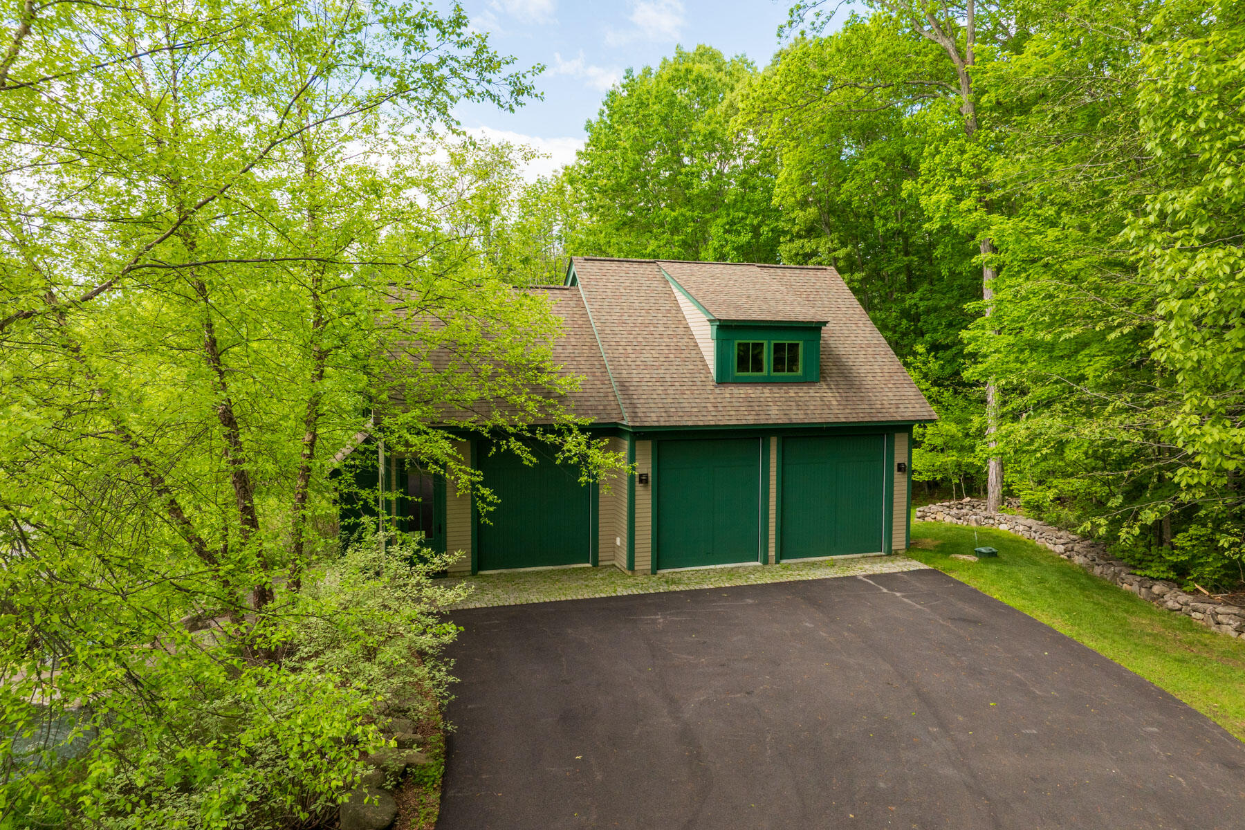 16 Brixham Road Eliot, ME 03903 - Photo 7 of 139 LaBrie-Media-Photos-1