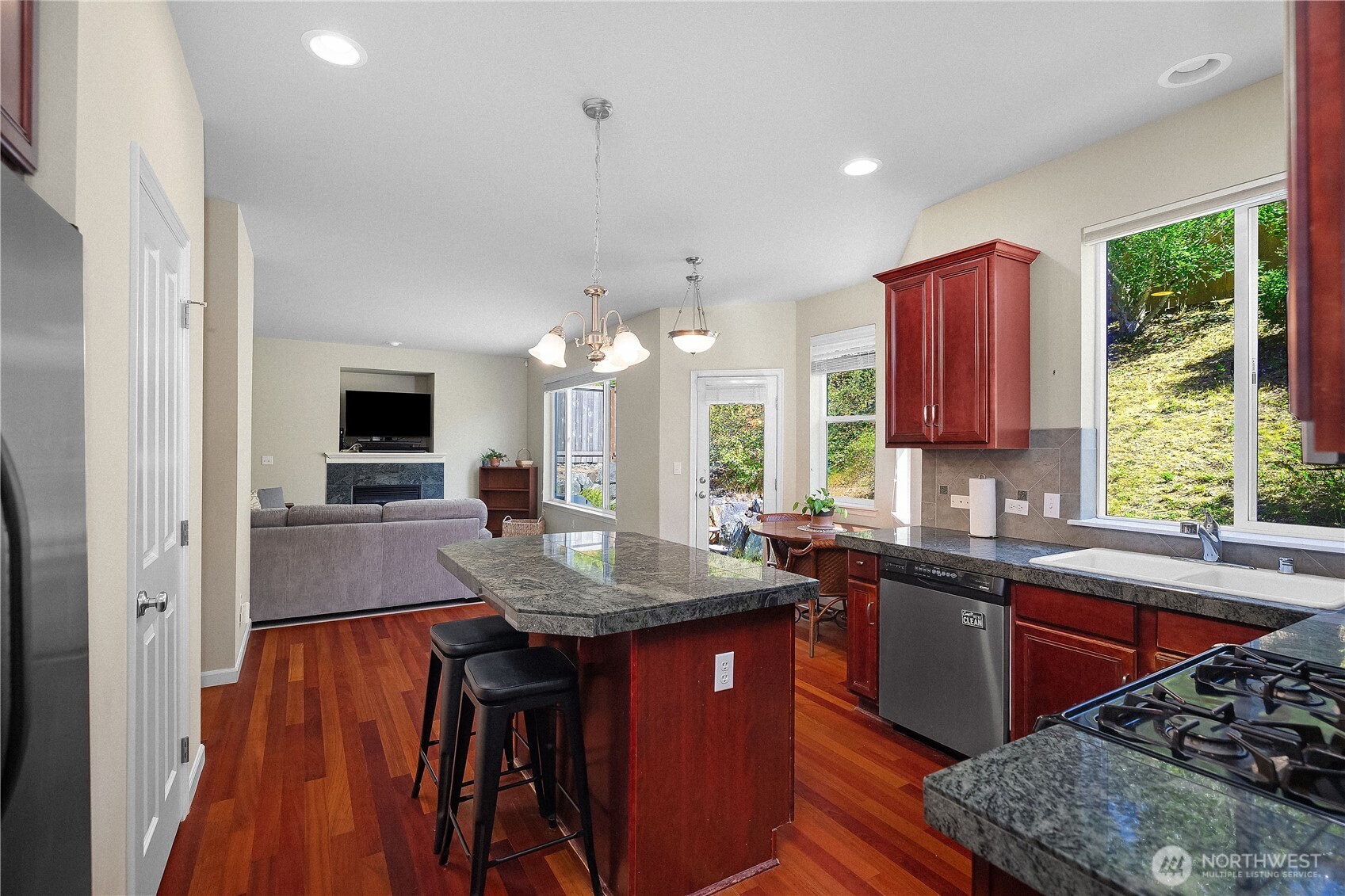 1442 Ridgeview Loop Southwest Tumwater, WA 98512 - Photo 6 of 28 Gallery Image 6