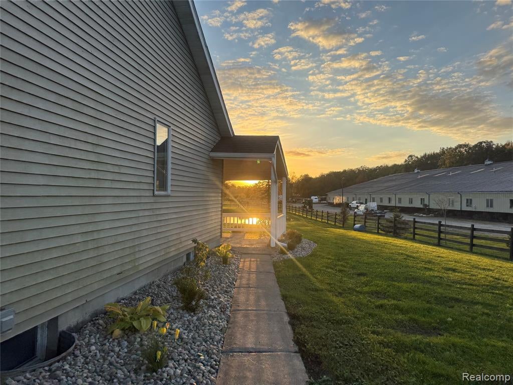 693 Sturdevant Road Smiths Creek, MI 48074 - Photo 4 of 24 Gallery Image 4