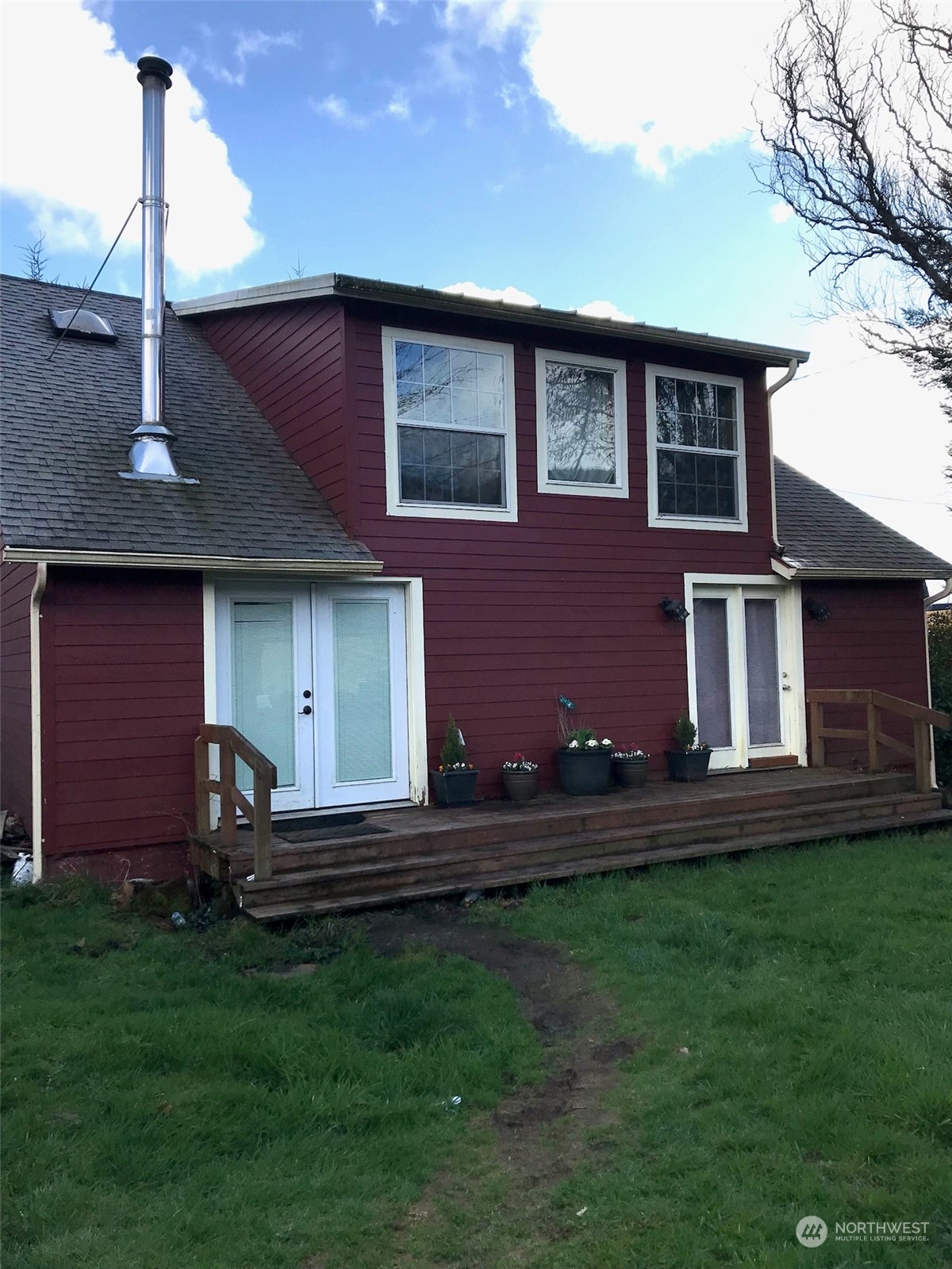 180 West Lake Pleasant Road Beaver, WA 98305 - Photo 1 of 31 Gallery Image 1