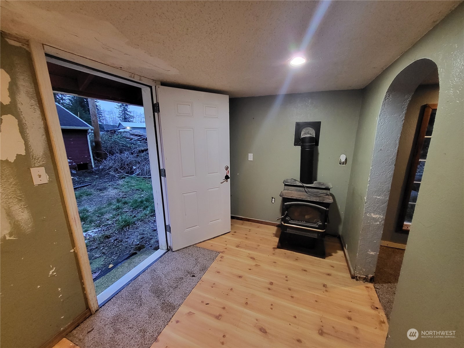 180 West Lake Pleasant Road Beaver, WA 98305 - Photo 4 of 31 Gallery Image 4