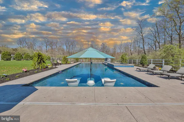 $1,999,900 | 114 Federal Twist Road, Stockton, NJ 08559