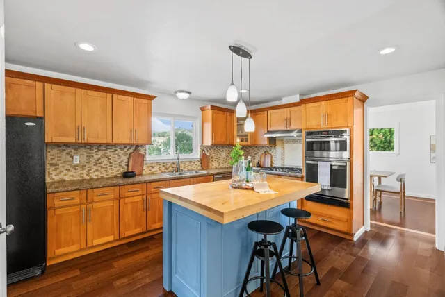 $1,395,000 | 9 Humboldt Court, Pacifica, CA 94044