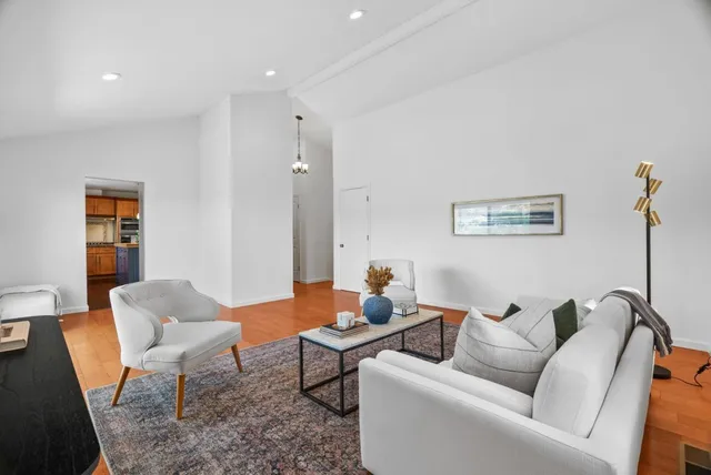 $1,395,000 | 9 Humboldt Court, Pacifica, CA 94044