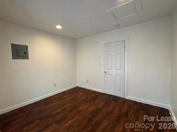 $1,250 | 534 Logan Street, Statesville, NC 28677