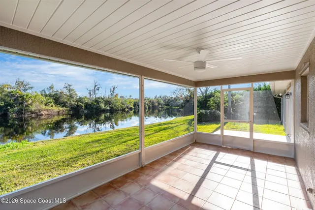 a view of a basketball court