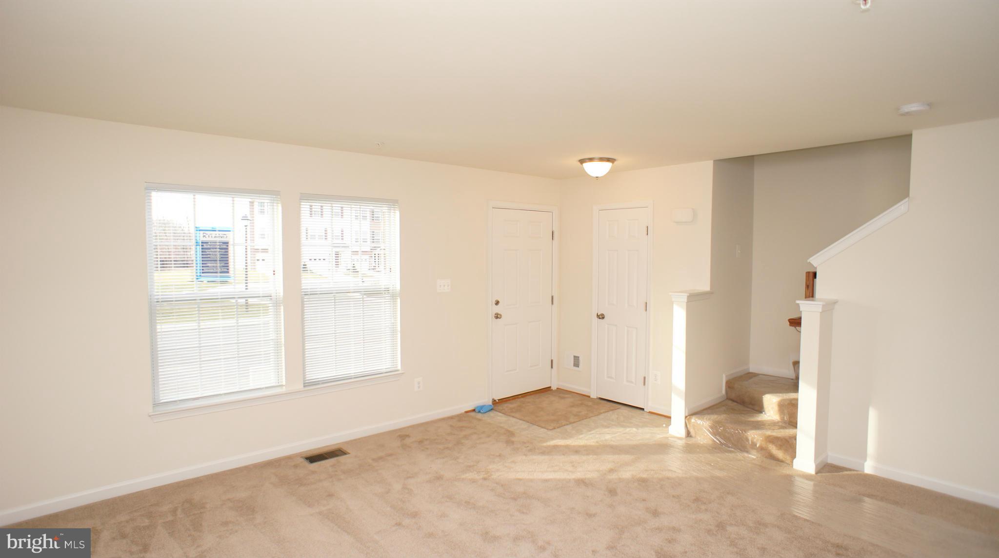 1486 Wellspring Drive Aberdeen, MD 21001 - Photo 4 of 12 Living Room