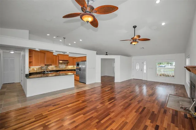 $795,000 | 6007 98th Way North, St. Petersburg, FL 33708