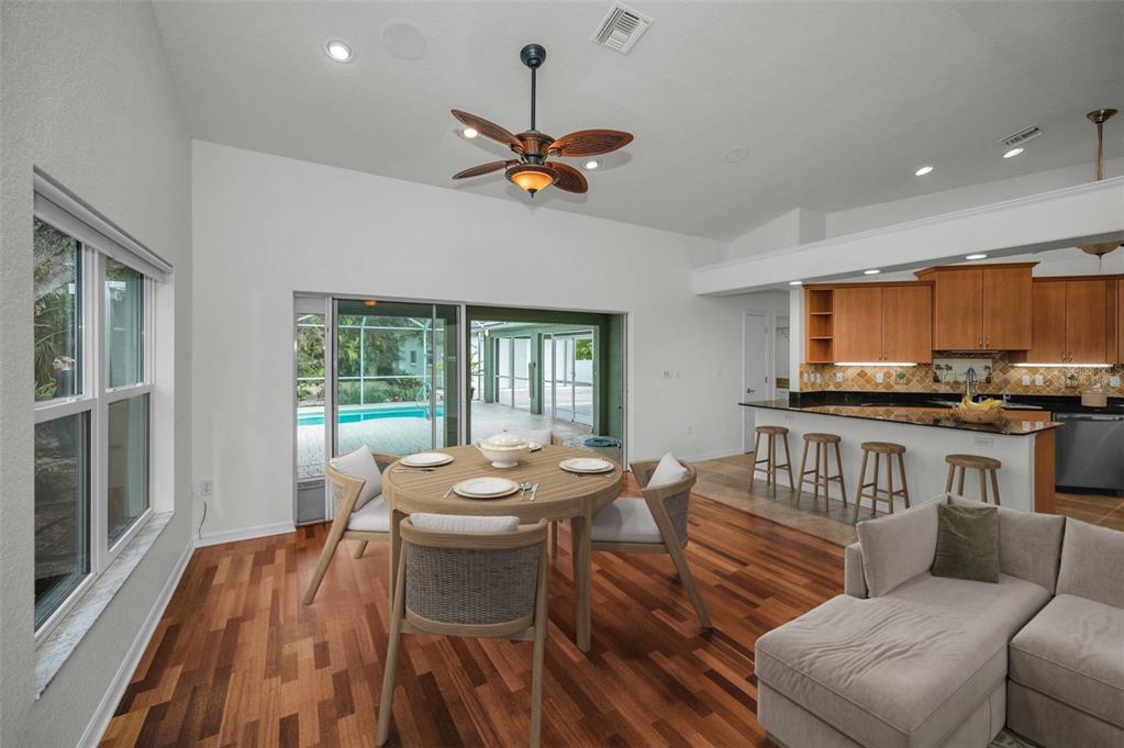 6007 98th Way North St. Petersburg, FL 33708 - Photo 17 of 41