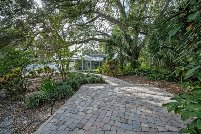$795,000 | 6007 98th Way North, St. Petersburg, FL 33708