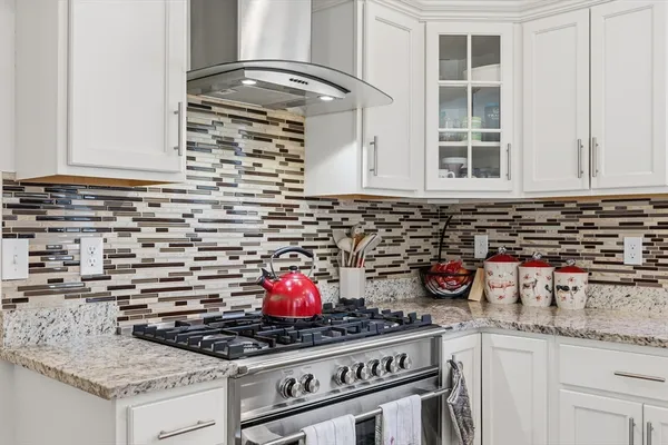 $869,999 | 162 Bayberry Road, Raynham, MA 02767