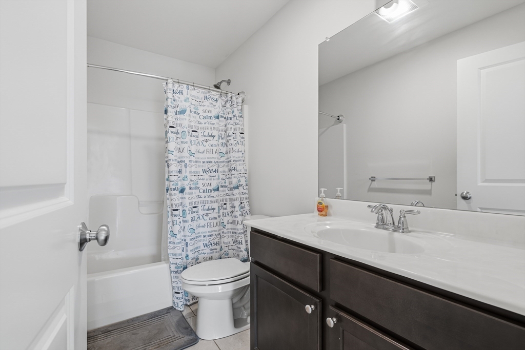 162 Bayberry Road Raynham, MA 02767 - Photo 31 of 41