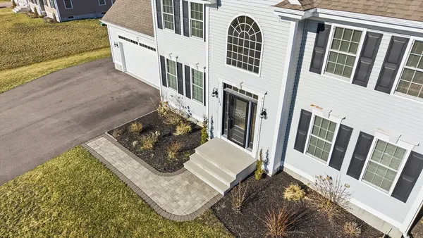 $869,999 | 162 Bayberry Road, Raynham, MA 02767