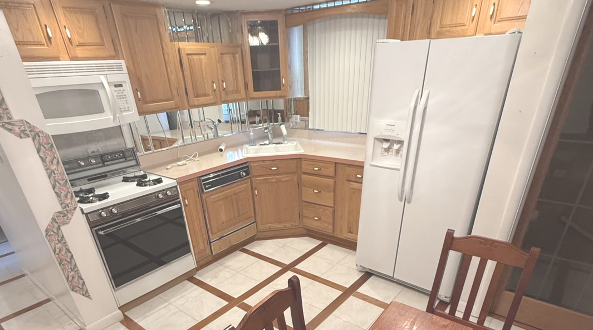 2553 West 82nd Place Chicago, IL 60652 - Photo 9 of 31