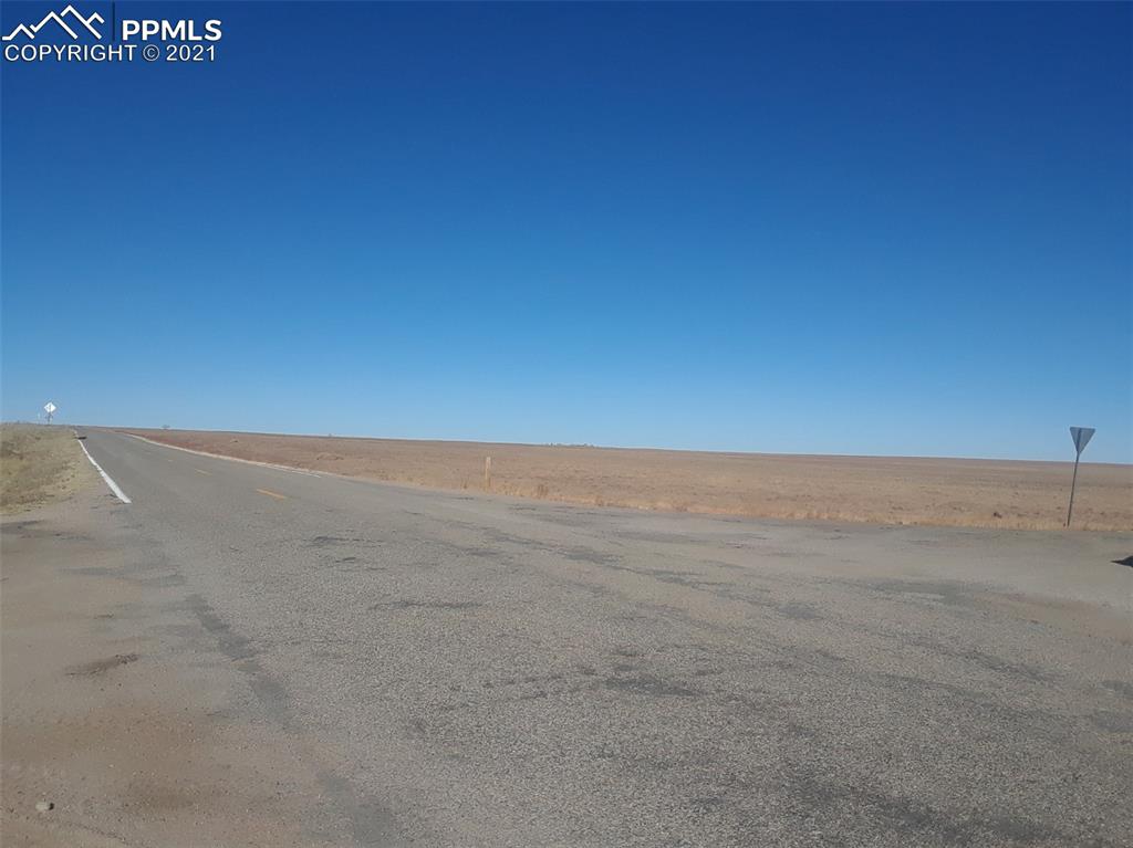 2520 Obdulio Point Rush, CO 80833 - Photo 4 of 17 a view of an empty room