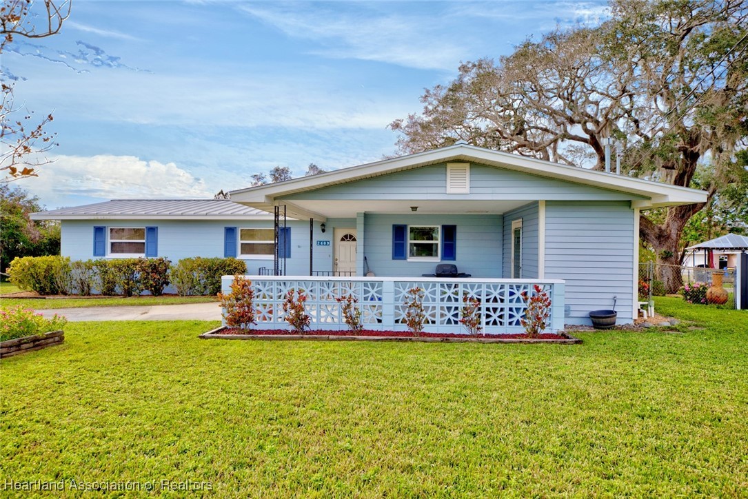 2409 Avalon Road Sebring, FL 33870 - Photo 2 of 37 Gallery Image 2