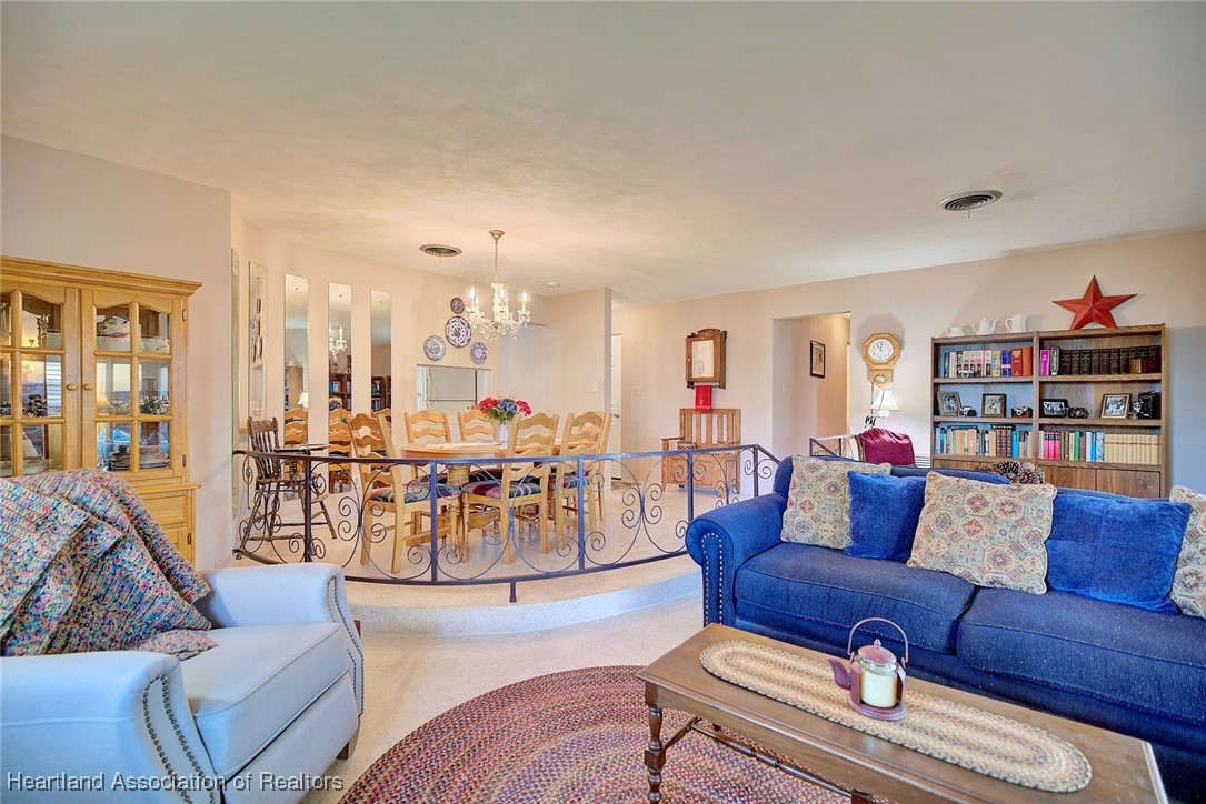 2409 Avalon Road Sebring, FL 33870 - Photo 7 of 37 Gallery Image 7