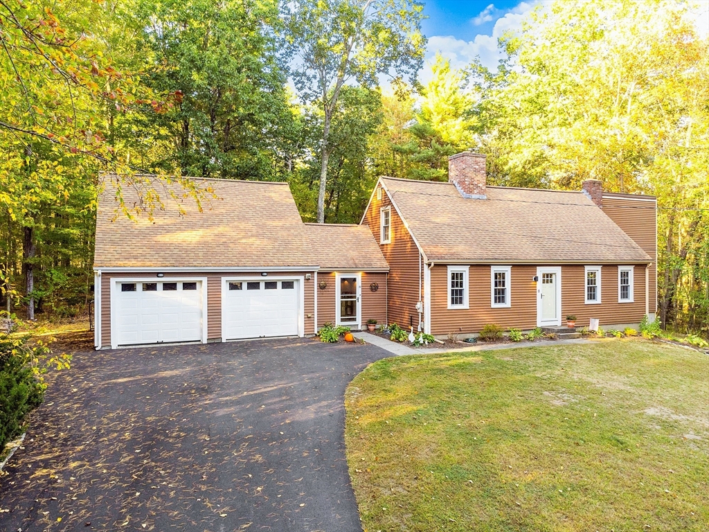 8 Country Road Lunenburg, MA 01462 - Photo 1 of 42 front view of a house with a yard
