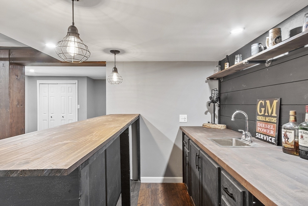 8 Country Road Lunenburg, MA 01462 - Photo 32 of 42