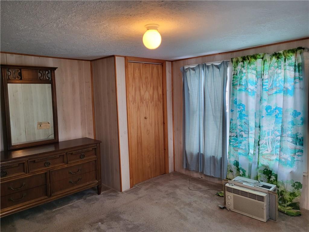 325 Wagner Avenue Butler, PA 16001 - Photo 8 of 15 Primary Bedroom