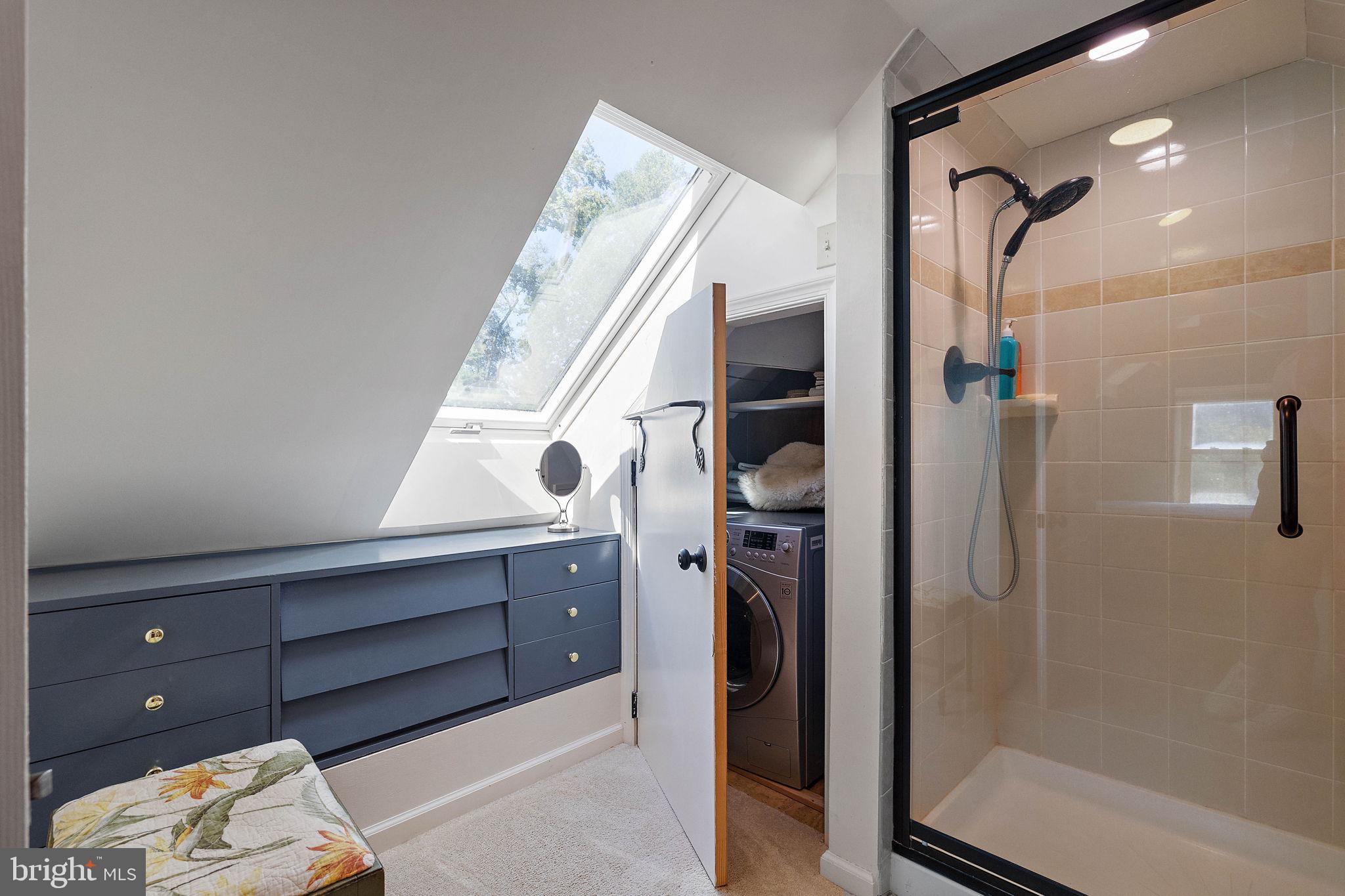 126 Ridge Road Chadds Ford, PA 19317 - Photo 16 of 64 a bathroom with a bathtub and a shower