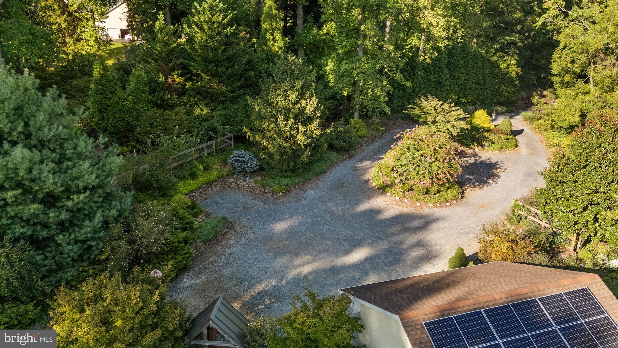 126 Ridge Road Chadds Ford, PA 19317 - Photo 58 of 64 Circle driveway