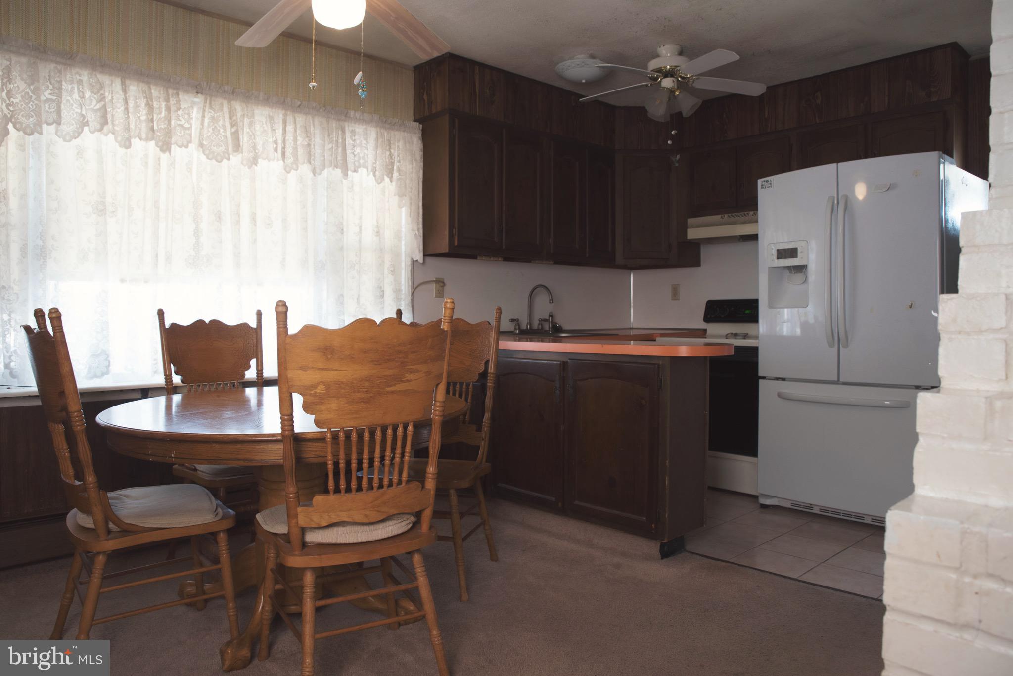 29 Black Walnut Road Levittown, PA 19057 - Photo 8 of 20 Diningroom