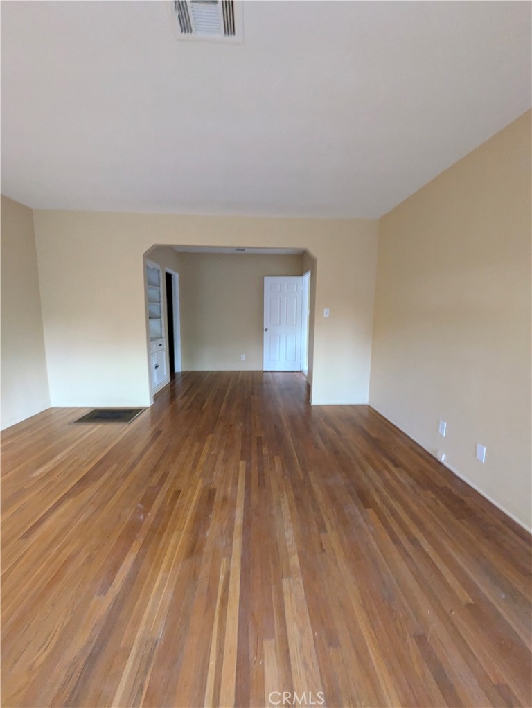 3326 Locust Street Riverside, CA 92501 - Photo 3 of 13 Living Room